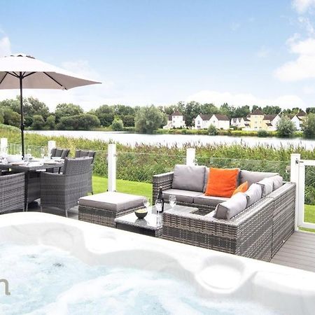 Windrush Lake 65, Sunset Lodge - P South Cerney Luaran gambar